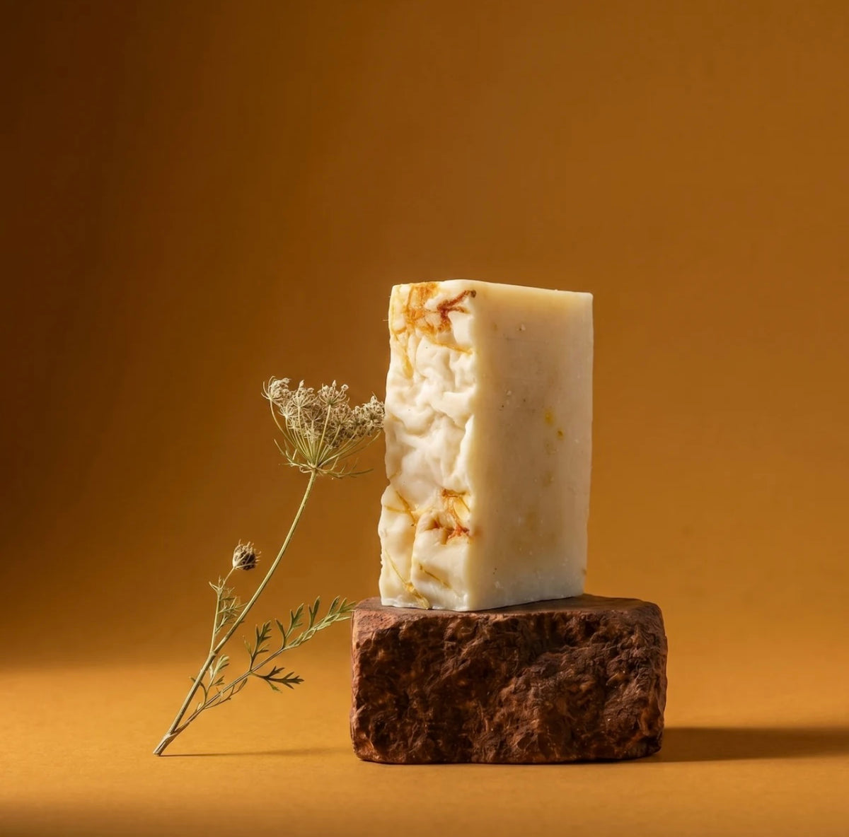Savon Effet Bonne Mine certifié Bio, Carotte & Lait de Chèvre